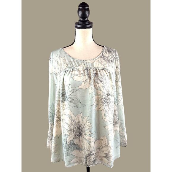 Vince Camuto Light Green and Cream Floral Blouse Size 1X - Picture 1 of 11